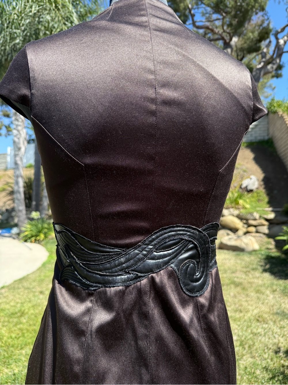 Karen Millen Dark Brown Midi Dress with Faux Leather Floral Embroidered Waist - Picture 5 of 12